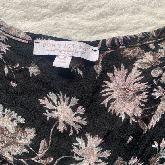 AMERICAN EAGLE OUTFITTERS floral button up - Picture 2 of 2